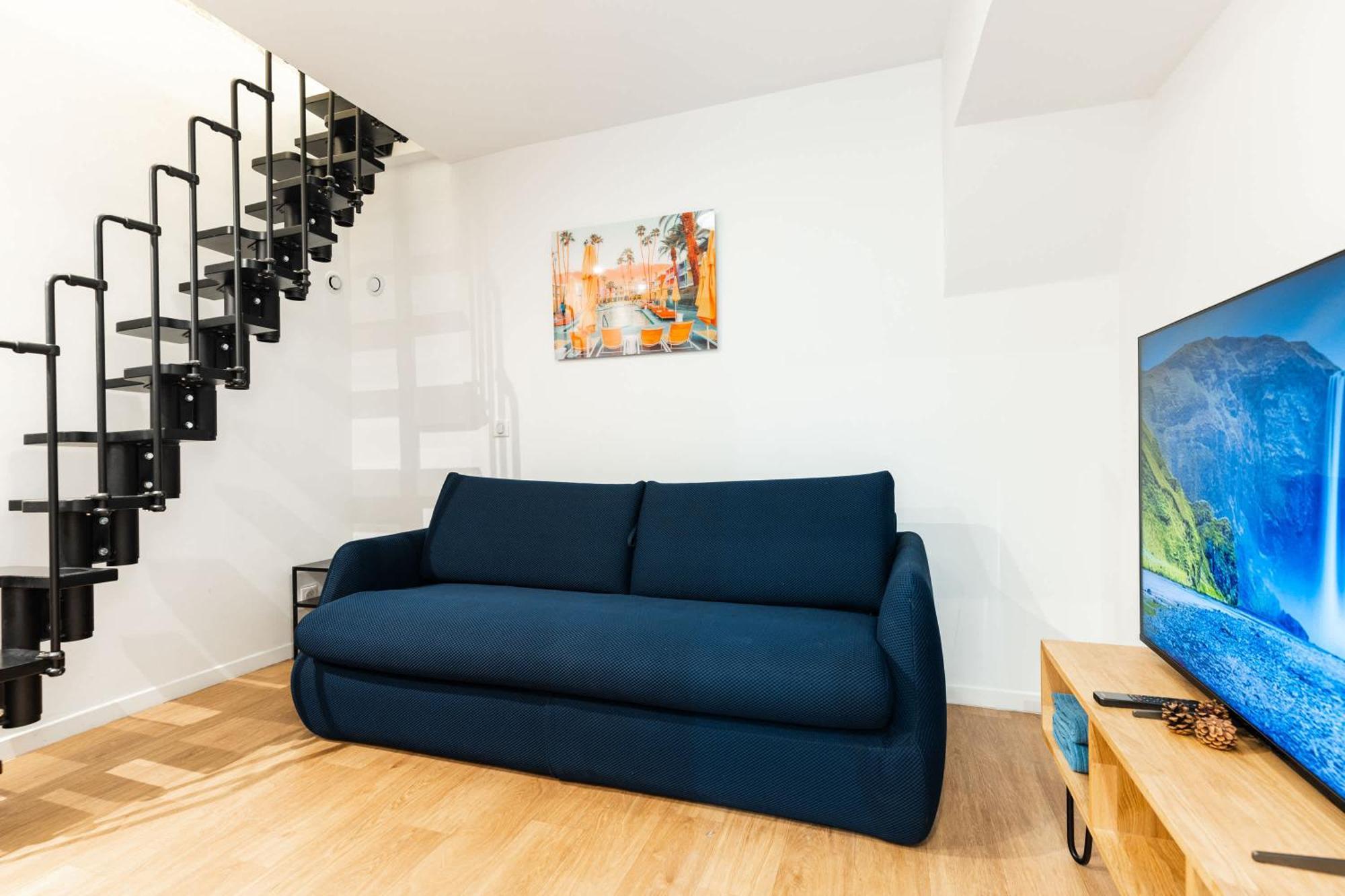 Appartement Loft 4 Bedroom Montmartre Pigalle Ac By Lcc Agency