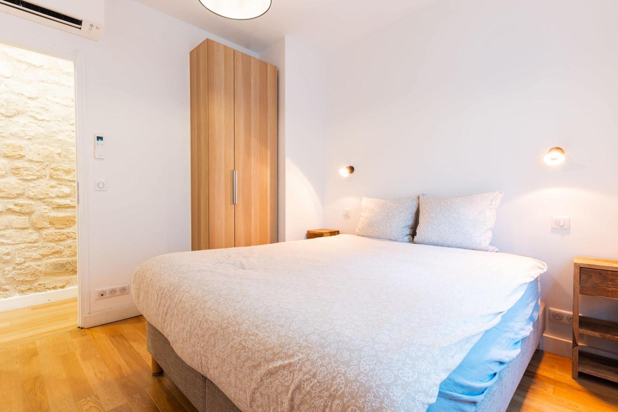 Appartement Loft 4 Bedroom Montmartre Pigalle Ac By Lcc Agency *