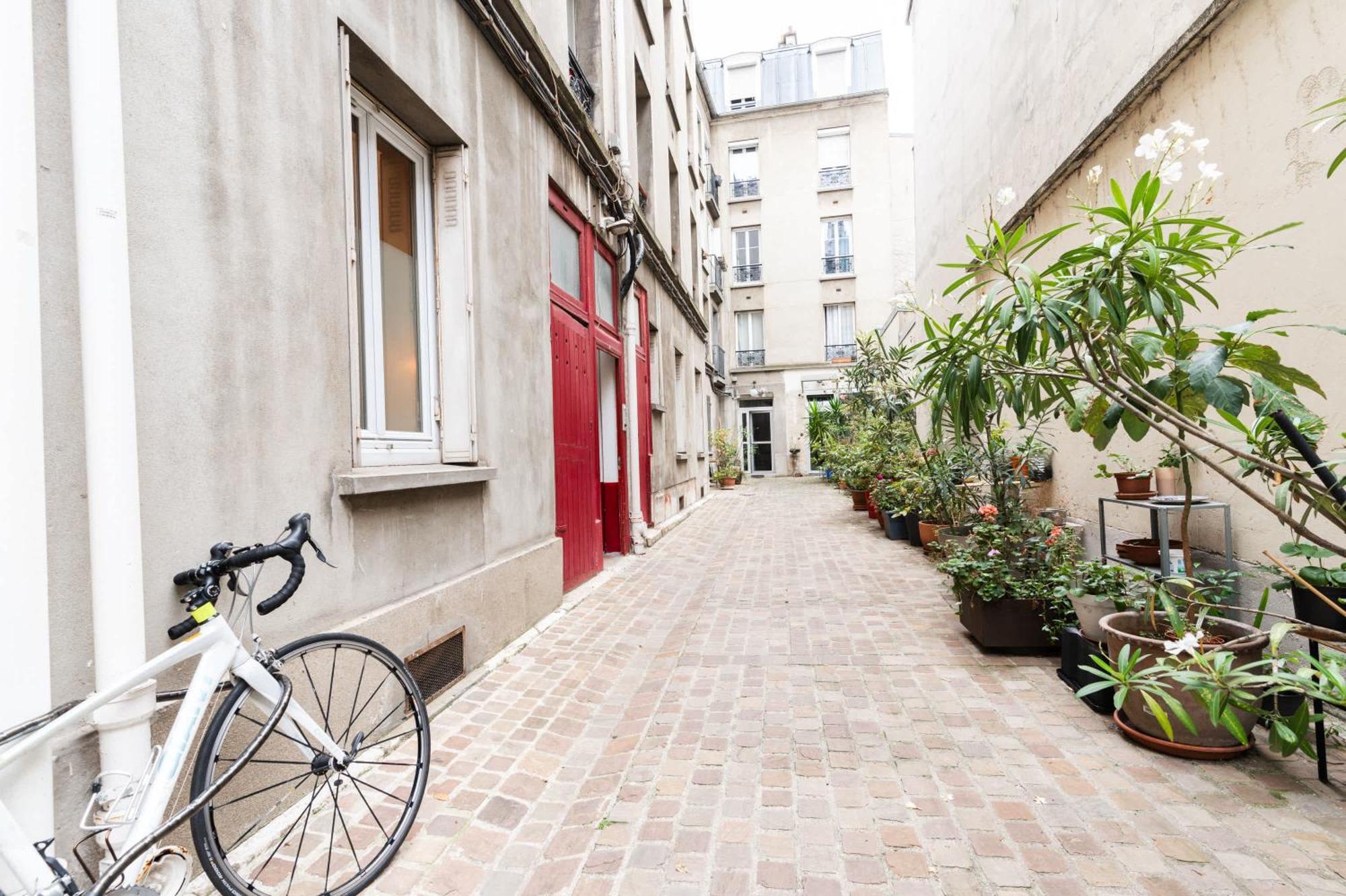 Appartement Loft 4 Bedroom Montmartre Pigalle Ac By Lcc Agency Parijs