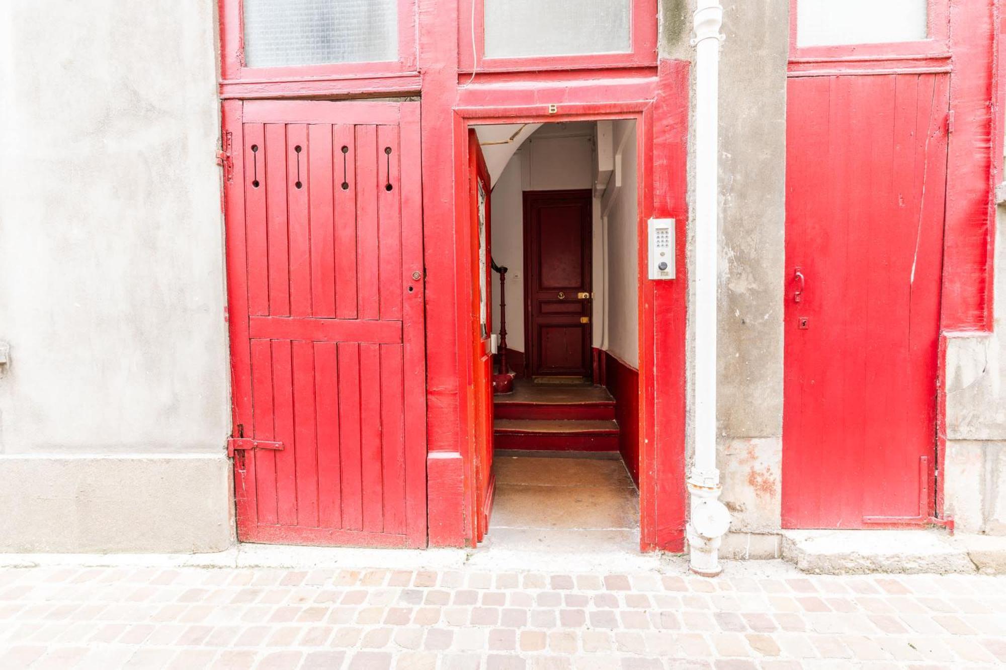 Loft 4 Bedroom Montmartre Pigalle Ac By Lcc Agency * Parijs