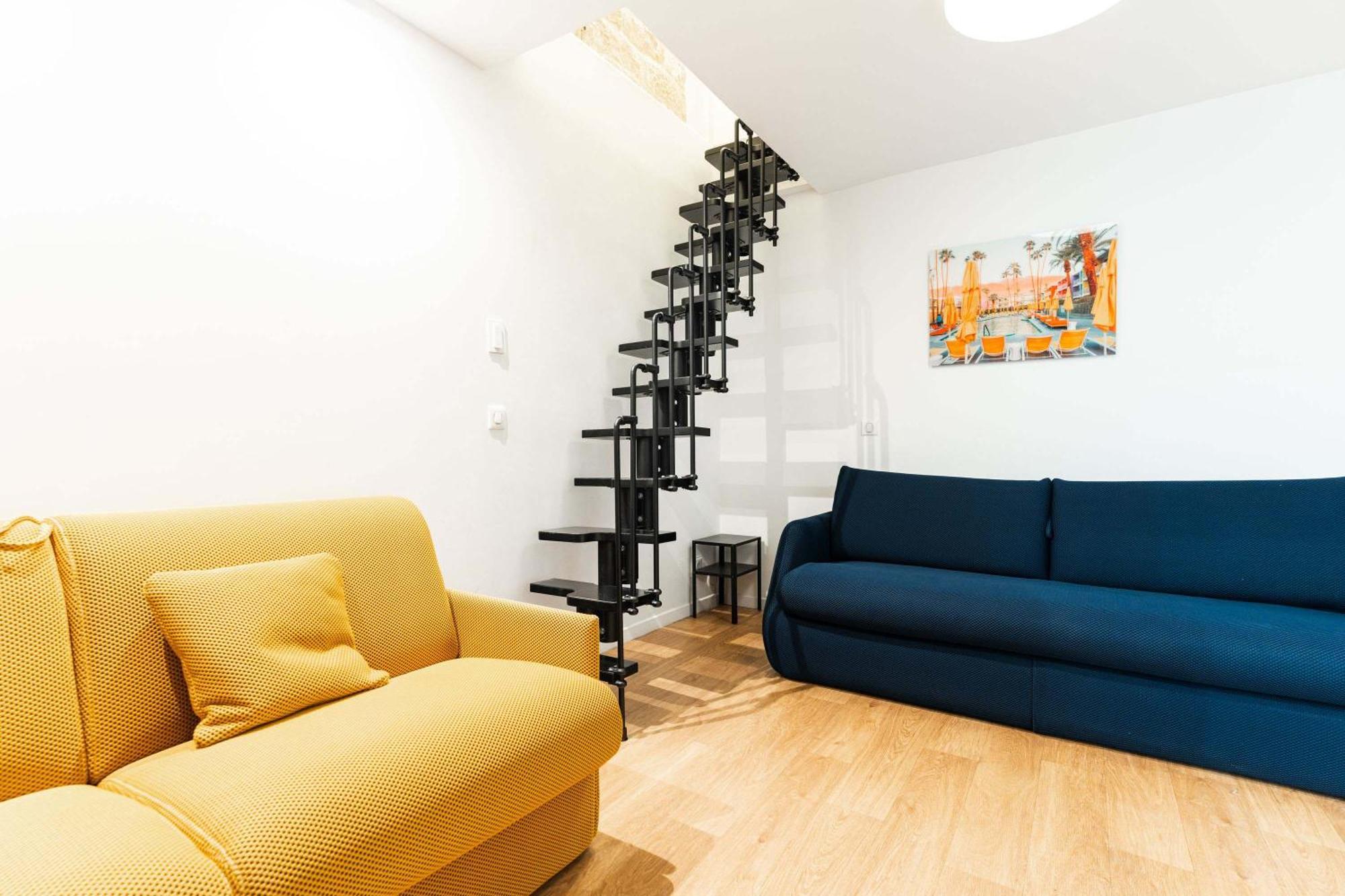 Appartement Loft 4 Bedroom Montmartre Pigalle Ac By Lcc Agency